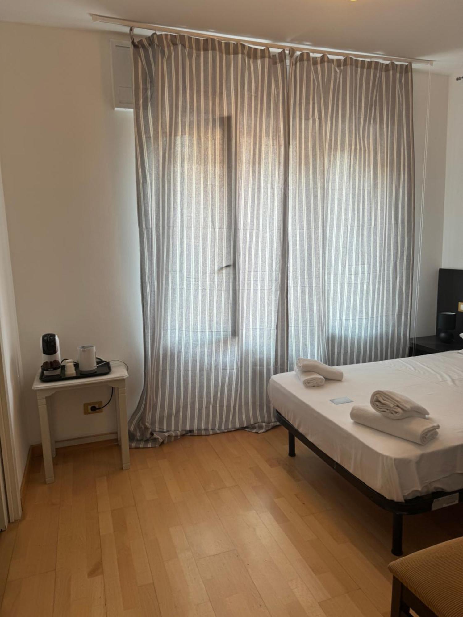 Ferienwohnung Affitta Camera Mestre Exterior foto