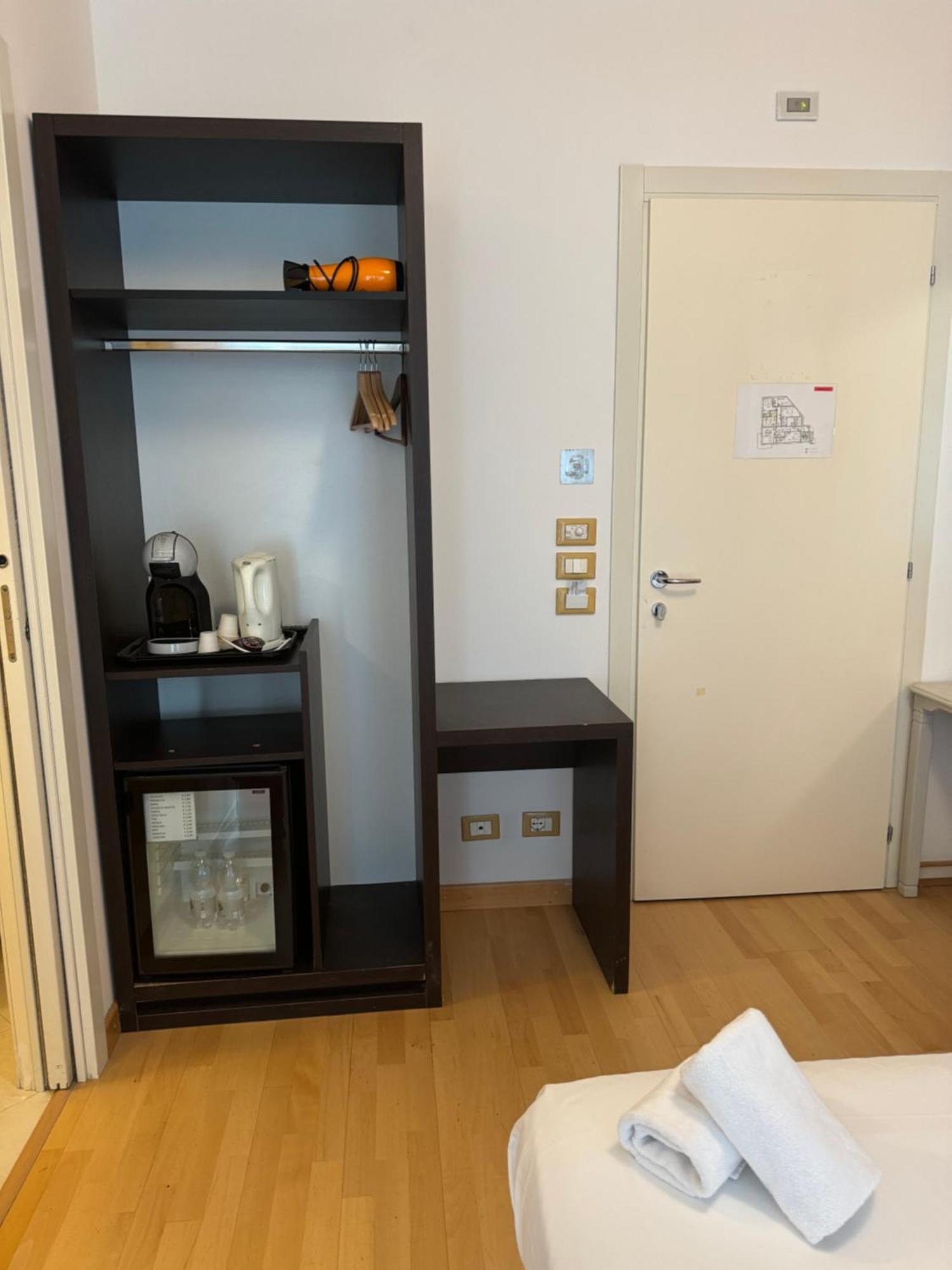 Ferienwohnung Affitta Camera Mestre Exterior foto